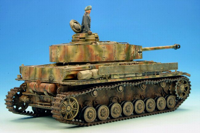 Char rc Tamiya Panzer IV Ausf.J chez 1001hobbies (Réf.48218)