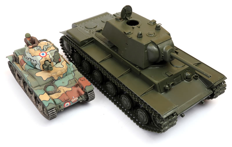 Tamiya 1:35 Russian Heavy Tank KV-1 Model 1941 Early Production Review by  Brett Green