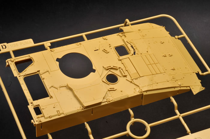 Ryefield Model Kit RM-5021 German Schützenpanzer PUMA Review by Andrew Judson