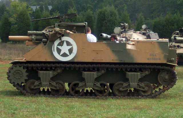 Academy 1//35 U.S.Howitzer Motor Carriage M7 PRIEST Tank Plastic Model Kit #13210